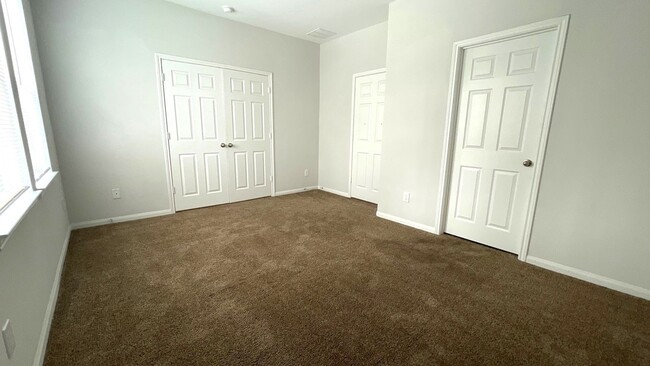 Photo - 8215 Gallahad St