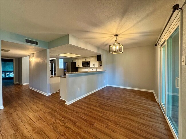 Photo - 5005 Georgi Ln Unit 14