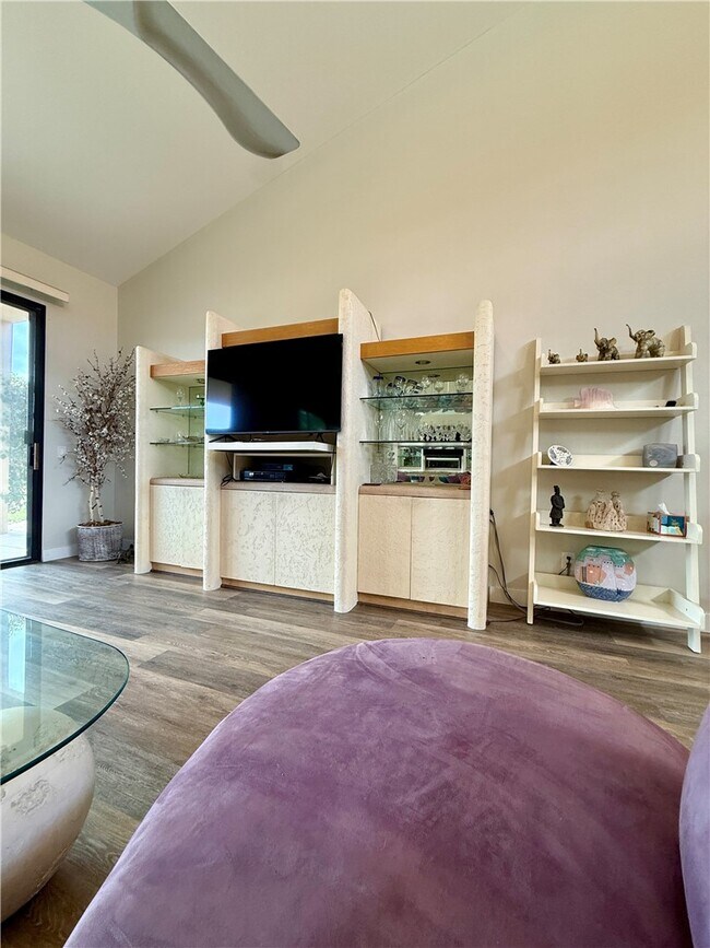 Photo - 38613 Wisteria Dr
