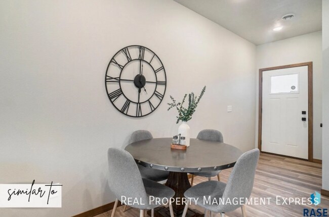 Photo - Modern & Spacious 3-Bedroom Townhome on Sioux Falls’ West Side