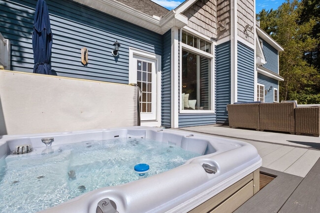 Photo - 16 Depot St Unit ID1262027P