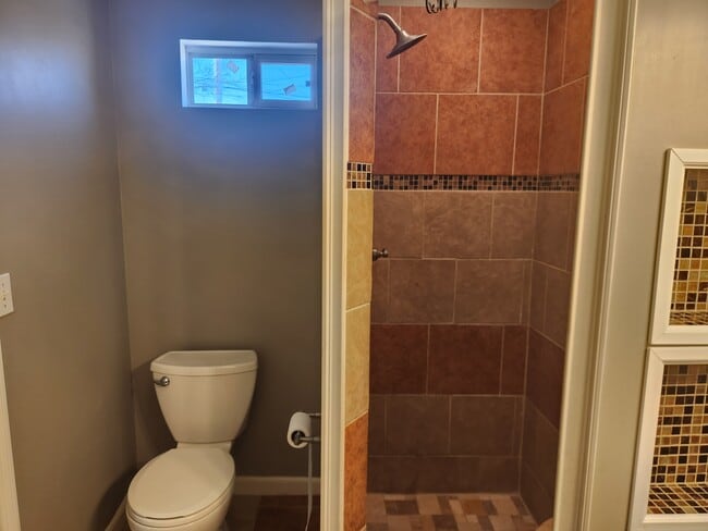 Photo - 729 N Hayes St