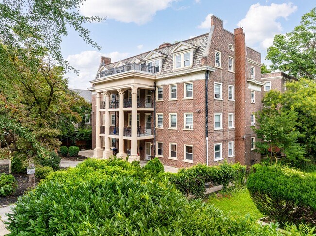 Building Photo - 6351-55 Lancaster Ave Unit 101