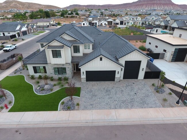 Building Photo - 5 Bedroom Home In Washington Fields