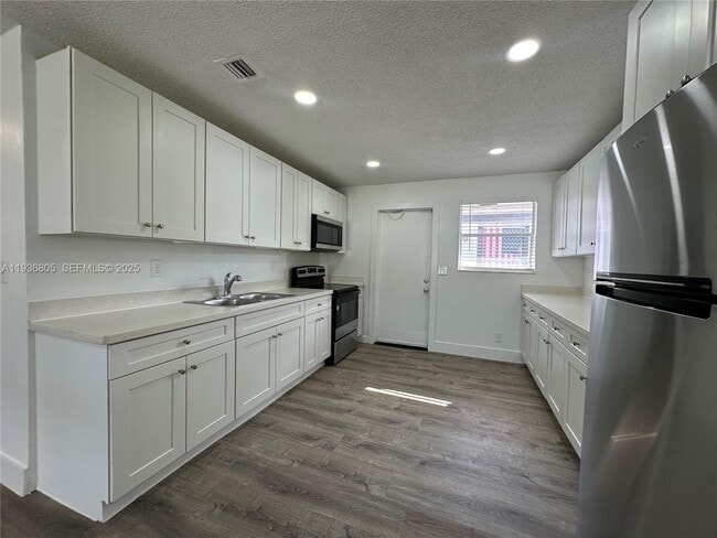 Photo - 116 NW 2nd Ave Unit B