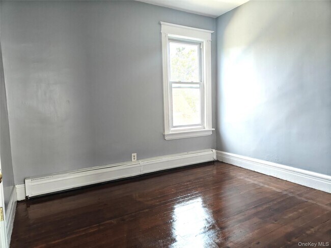Photo - 104 Winnikee Ave Unit 3