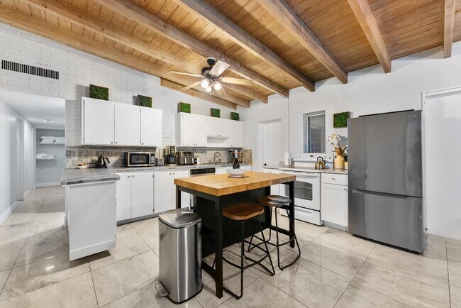 Photo - 3101 SW 16th St