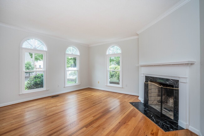 Photo - 12 Cadwell St