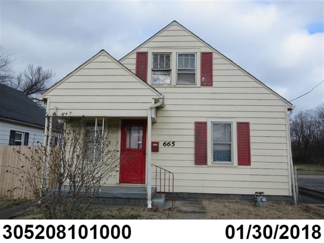 Building Photo - 665 N High St Rental