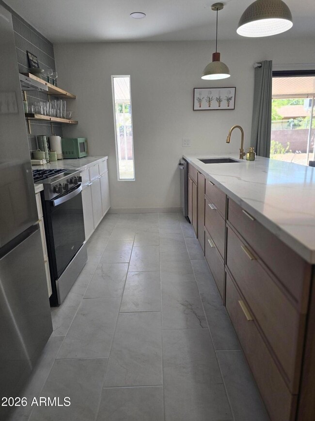 Photo - 1011 E Ash Dr