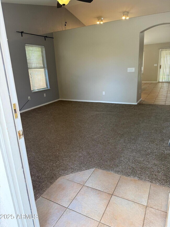 Building Photo - 1695 W Macaw Dr Rental