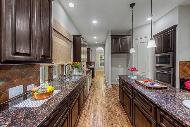Photo - 17430 Aberdeenshire Dr