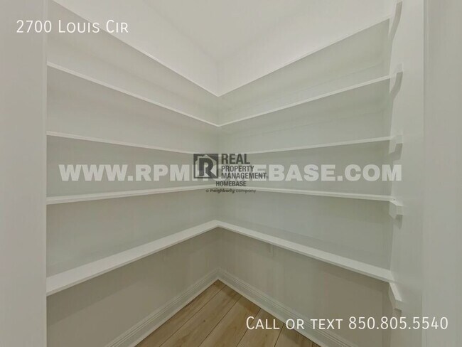 Photo - 2700 Louis Cir