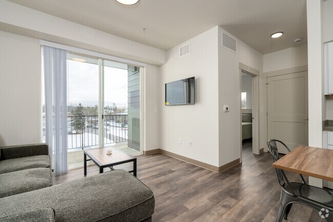 1BR, 1BA - 586SF - The Schralpenhaus