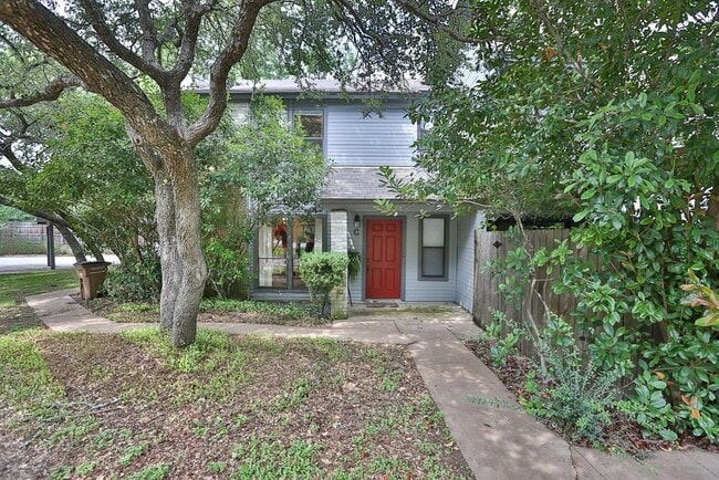 Photo - 8502 Lyndon Ln Townhome