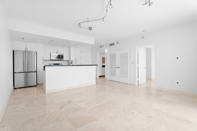 Photo - 1401 SW 22nd St Unit Coral Sea View - 1003
