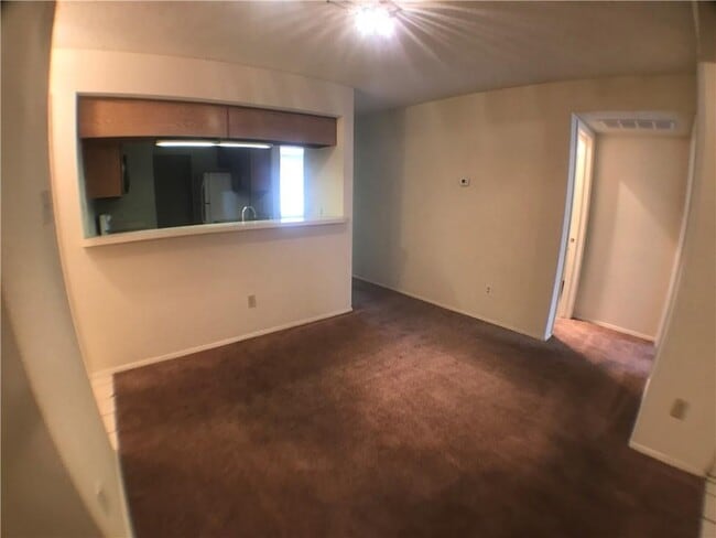 Photo - 806 W 24th St Unit 304