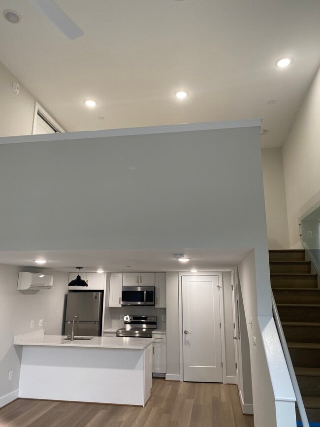 Photo - 1539 N Calvert St Unit 101