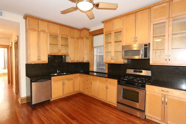 Photo - 835 N Rockwell St