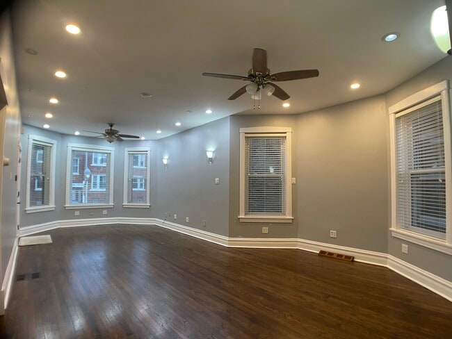 Photo - 3721 W Belden Ave Unit 1