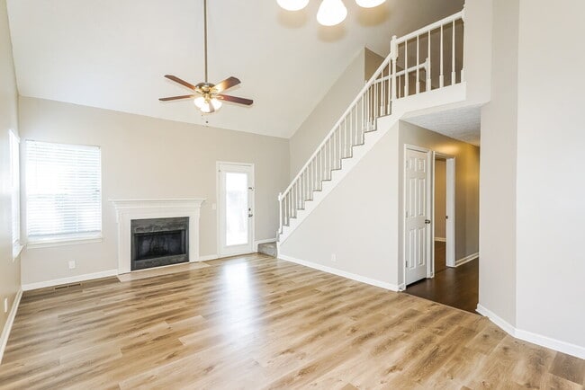 Photo - 1502 Cedardale Rd