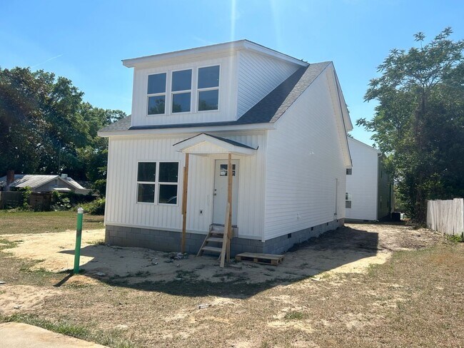 Photo - 1311 McDuffie Ave