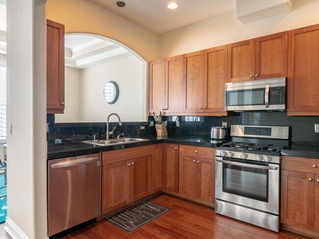 Photo - Penthouse 2bd/2ba Condo in Cherry Creek- 2...