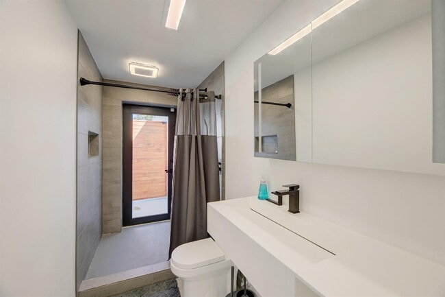 Photo - 3000 NE 21st Ter