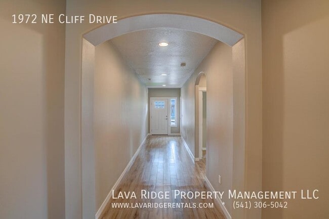 Photo - 1972 NE Cliff Dr