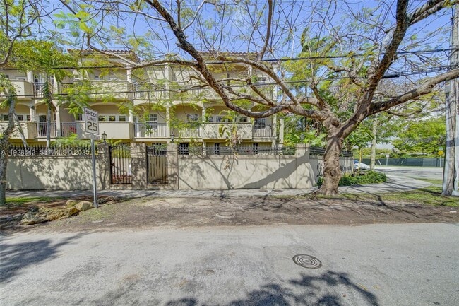 Photo - 3300 Bird Ave