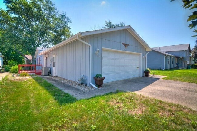 Photo - 3 bedroom / 2 bath ranch!