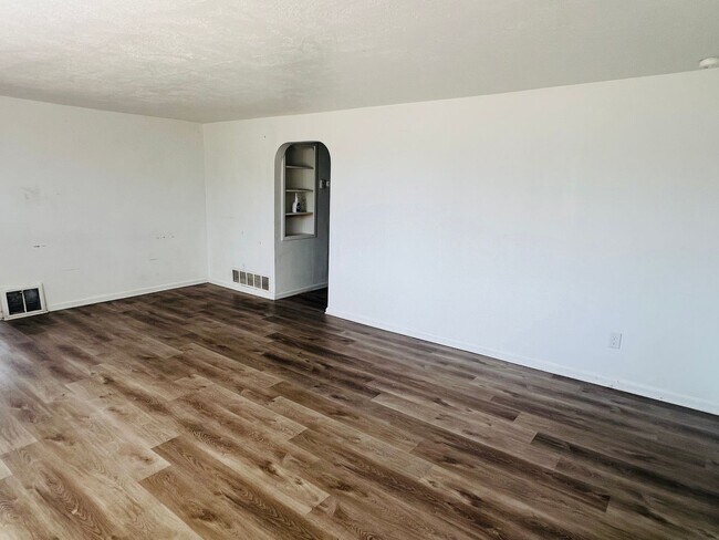 Photo - Home with 1 car garage