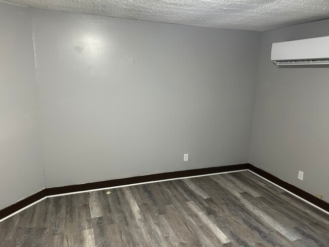 Habitación delantera - 3605 Grote St SW