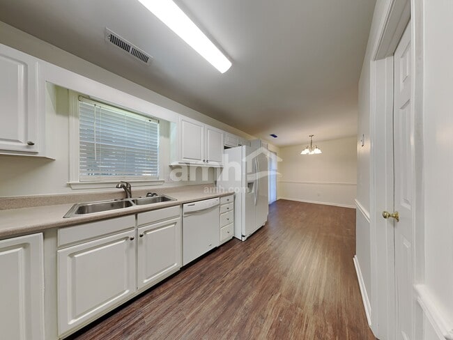 Photo - 1512 Birkdale Ct