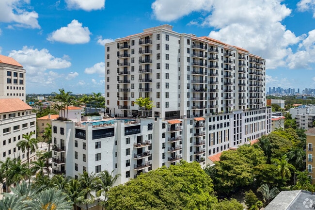 Building Photo - 888 S Douglas Rd Unit 1108