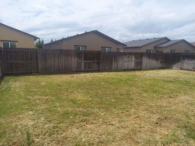 Photo - 580 Beckman Way