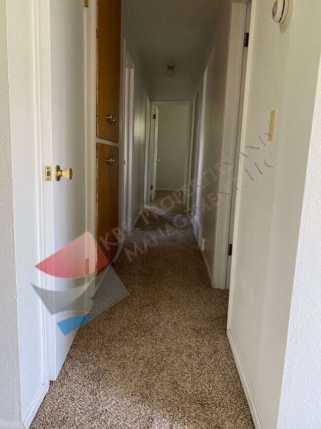 Photo - 711 Murphy Dr