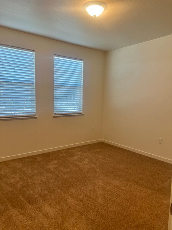 Photo - 741 Skyler Ct