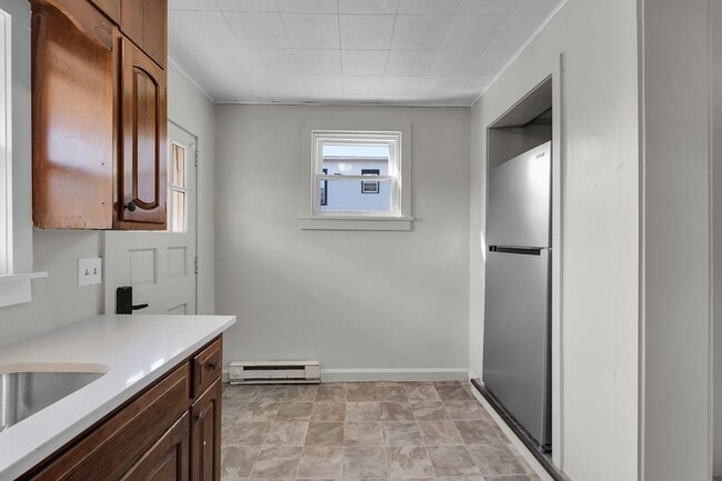 Photo - 1466 Main St Unit 2