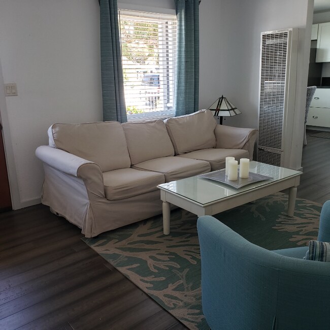 Photo - 460 N 11th St