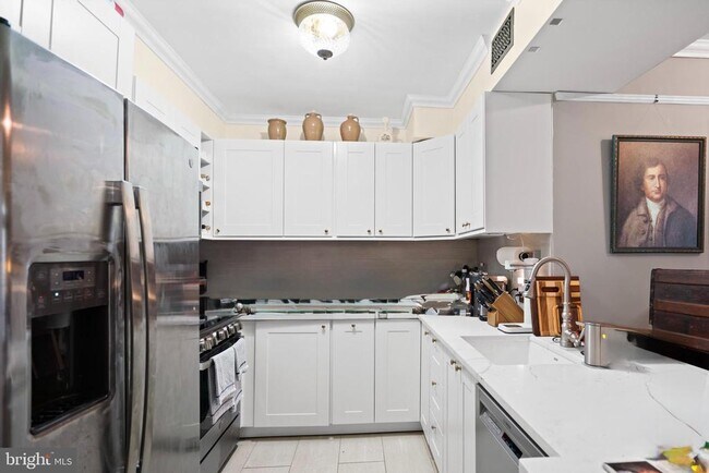 Photo - 555 Massachusetts Ave NW Unit 815