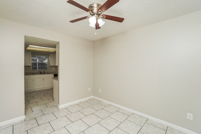 Photo - 308 Timber Creek Dr