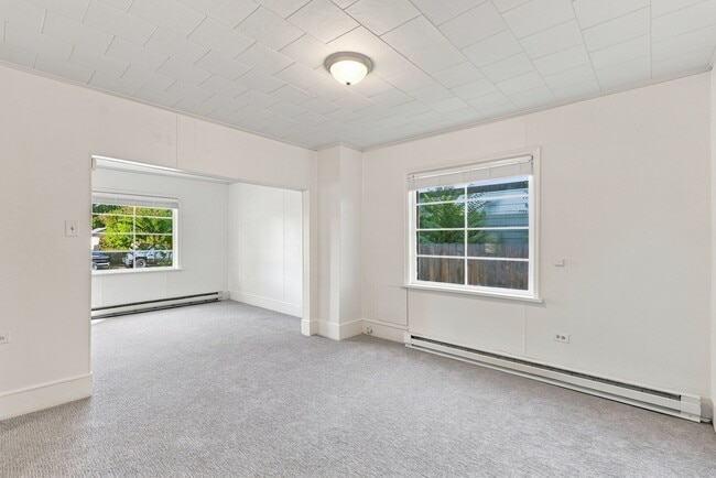 Photo - 527 W Shannon Ave