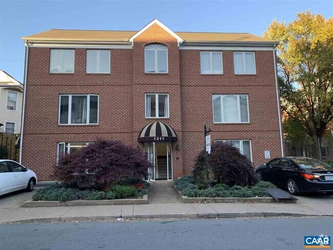 Building Photo - 1311 Wertland St Unit D Rental