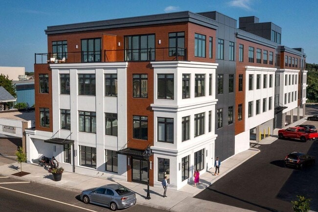 Building Photo - 331 E Main St Unit 405 Rental