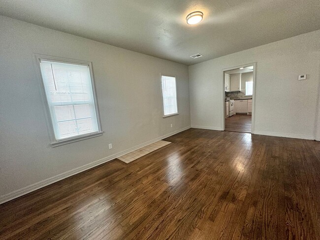 Photo - Adorable two-bedroom One-bathroom house located in the Kendall-Whittier neighborhood!