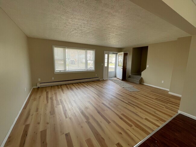 Photo - 4 Sunnyside Dr Unit 102