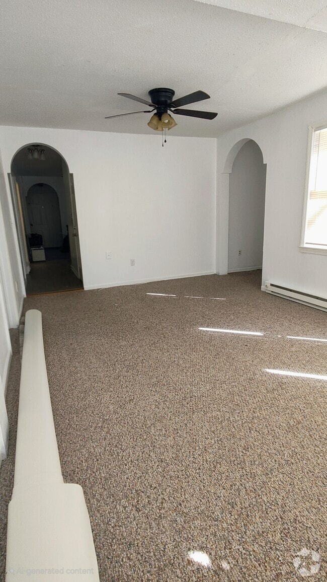 Building Photo - 24 McGuinness St Unit 2 Rental