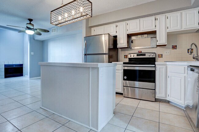 Photo - 1140 Marina Bay Dr Unidad 207A