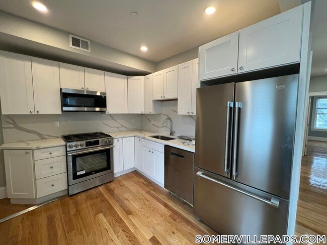 Photo - 73 Pearl St Unit 2